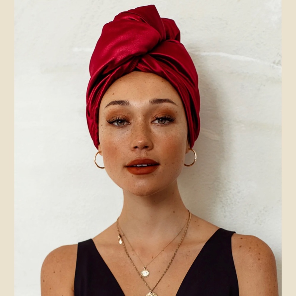 NWT | MAUVES Garnet Rose *Red*🌹 All Satin Hair Wrap